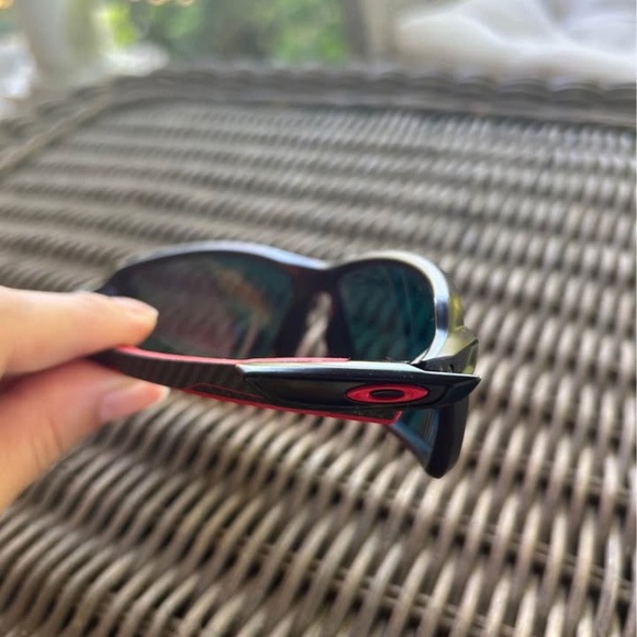 Oakley Carbon Shift Polarized Sunglasses - Picture 3 of 4
